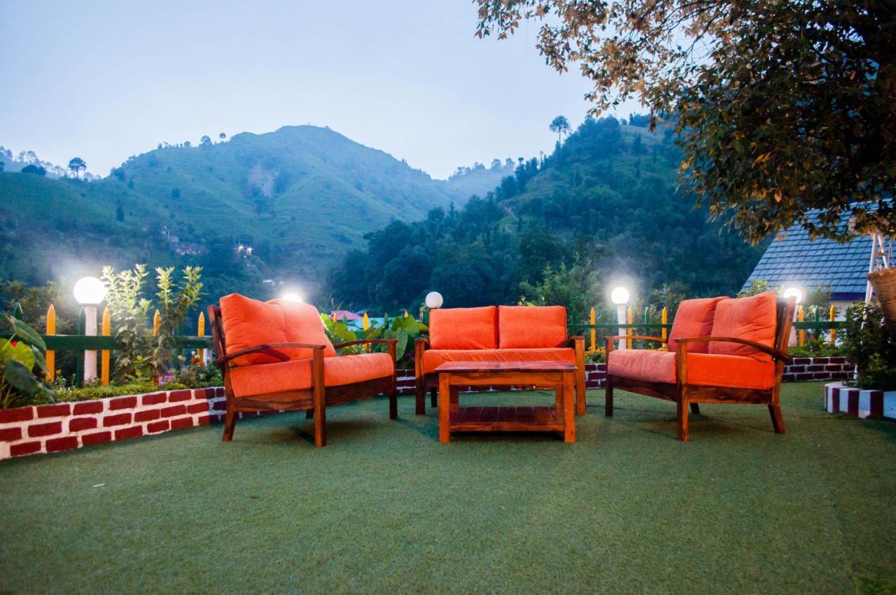 Oakwood Hamlet Resort Shimla Exterior foto