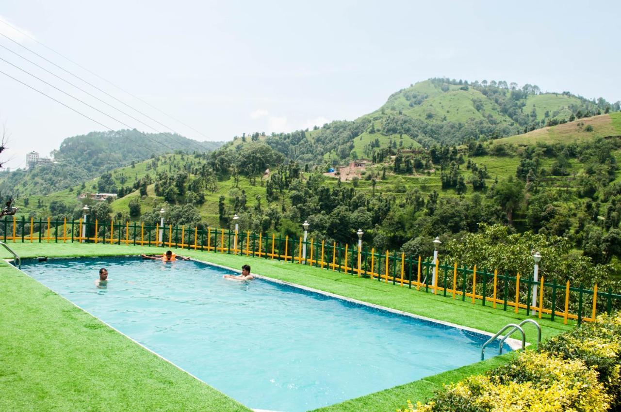 Oakwood Hamlet Resort Shimla Exterior foto