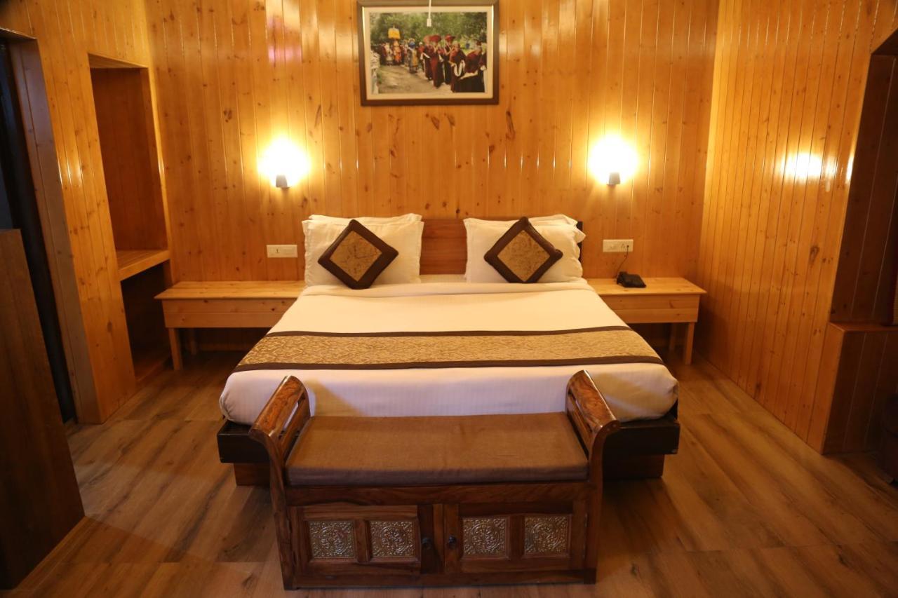 Oakwood Hamlet Resort Shimla Exterior foto