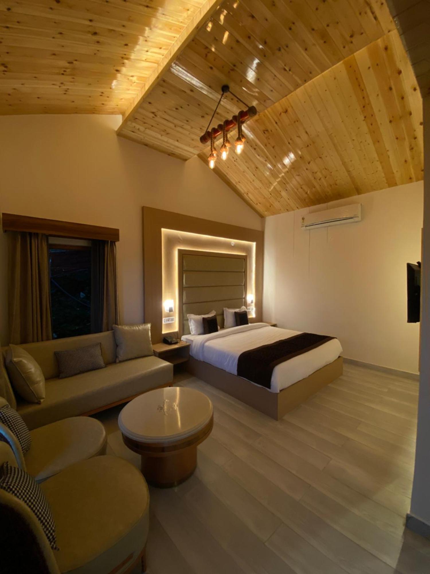 Oakwood Hamlet Resort Shimla Exterior foto