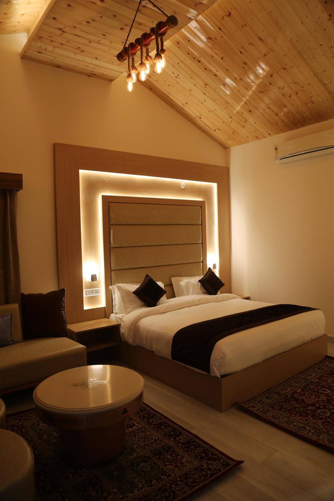 Oakwood Hamlet Resort Shimla Exterior foto